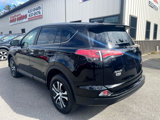 Used 2018 Toyota RAV4 LE image 6