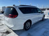 Used 2023 Chrysler Pacifica Limited image 5