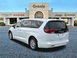 Used 2023 Chrysler Voyager LX image 5
