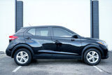 Used 2020 Nissan Kicks S image 3