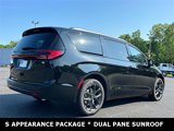 New 2026 Chrysler Pacifica Limited w/ S Appearance Package image 4