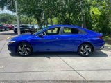 Used 2025 Hyundai Elantra Sport image 2