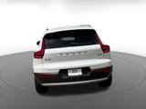 Used 2024 Volvo XC40 B5 Core image 4