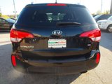 Used 2015 Kia Sorento LX image 2