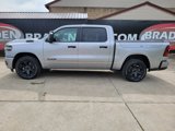 New 2025 RAM 1500 4x4 Crew Cab image 4