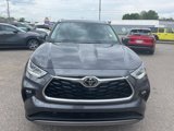 New 2025 Toyota Highlander Platinum image 2