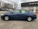 Used 2017 Toyota Camry LE image 3