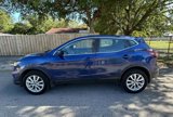 Used 2022 Nissan Rogue Sport S image 3