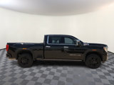 Used 2023 GMC Sierra 2500 Denali w/ Denali Black Diamond Edition image 5