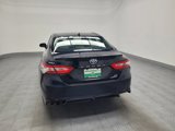 Used 2020 Toyota Camry SE image 6