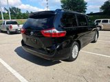 Used 2017 Toyota Sienna Limited Premium image 5