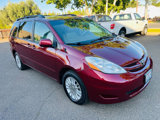 Used 2010 Toyota Sienna AWD image 2