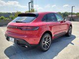 Used 2025 Porsche Macan image 4