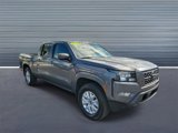 Used 2023 Nissan Frontier SV image 2