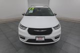 Used 2023 Chrysler Pacifica Limited image 3