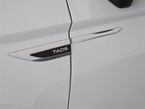 Used 2023 Volkswagen Taos SE w/ Panoramic Sunroof Package image 5