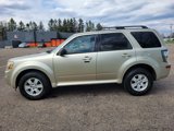 Used 2010 Mercury Mariner 2WD image 2