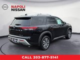 New 2025 Nissan Pathfinder SL image 3