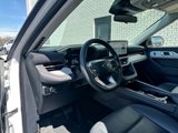 Used 2025 Ford Explorer Active w/ Active Comfort Package image 6