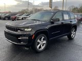 New 2025 Jeep Grand Cherokee Limited w/ Luxury Tech Group II image 3