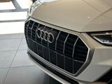 Used 2024 Audi Q3 2.0T Premium w/ Convenience Package image 3