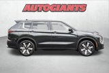 New 2025 Mitsubishi Outlander SE image 3
