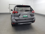 Used 2018 Nissan Rogue SV image 6