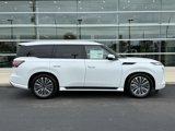 New 2025 INFINITI QX80 Luxe image 2
