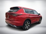 New 2025 Mitsubishi Outlander SE image 3