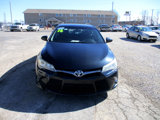Used 2016 Toyota Camry XLE image 2