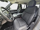 New 2025 Land Rover Range Rover SE image 4