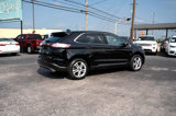 Used 2018 Ford Edge Titanium image 3
