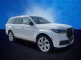 New 2025 Lincoln Navigator Reserve image 2