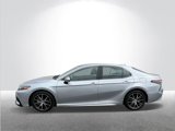 Used 2023 Toyota Camry SE image 3