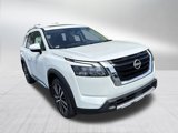 New 2025 Nissan Pathfinder Platinum image 3