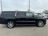 Used 2020 Cadillac Escalade ESV Premium Luxury image 2