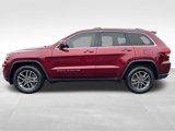 Used 2020 Jeep Grand Cherokee Laredo w/ 18" Wheel & 8.4" Radio Group image 2