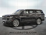 New 2025 Lincoln Navigator L Reserve image 2