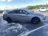 Used 2022 Hyundai Elantra SEL image 6