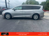 Used 2017 Chrysler Pacifica Touring-L image 5