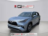 Used 2023 Toyota Highlander XLE image 3