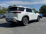 New 2025 Nissan Pathfinder Platinum image 3