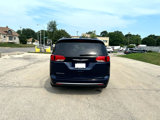 Used 2019 Chrysler Pacifica Touring-L image 6