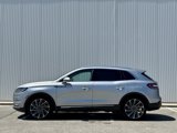Used 2022 Lincoln Nautilus Reserve w/ Equipment Group 202A image 2