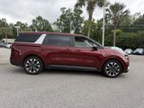 Used 2024 Kia Carnival EX image 2