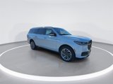 New 2025 Lincoln Navigator L Reserve image 2