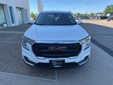 Used 2024 GMC Terrain SLE image 2