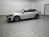 Used 2023 Nissan Altima 2.5 SV image 2