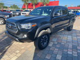 Used 2017 Toyota Tacoma TRD Off-Road image 2