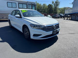 Used 2021 Volkswagen Jetta SE image 2